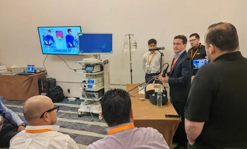 AMCICO2025 | 角逐北美，辐射全球！无右微创助推脊柱精准培训新突破